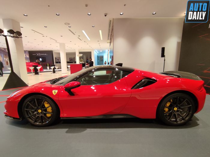 Ferrari SF90 Stradale - Siêu xe công nghệ cao nhất của thương hiệu ngựa chồm Ferrari SF90 Stradale (28).jpg