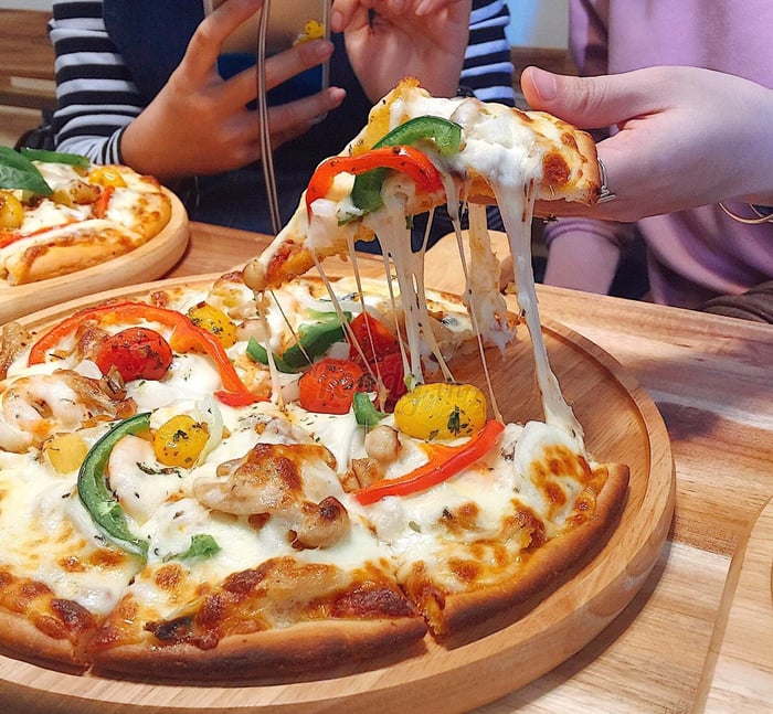 Quán Pizza Candle Cần Thơ tiết lộ bí quyết giữ chân khách hàng