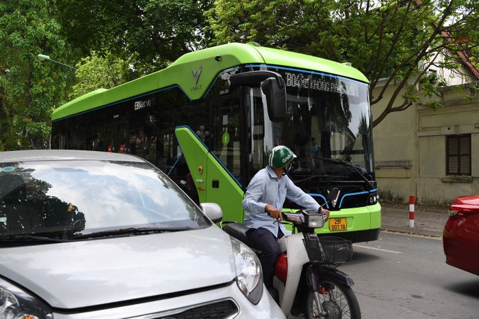 VinBus, dịch vụ xe buýt điện thông minh, đang thử nghiệm tuyến mới tại Hà Nội.