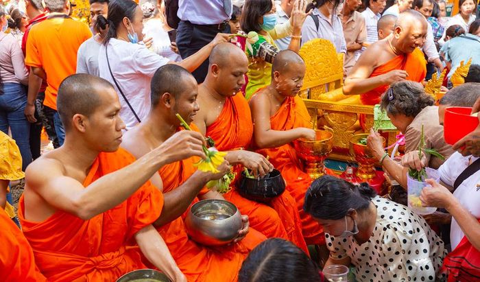 Lễ Cholchonam Thomay và những nét đặc trưng của người Khmer 7