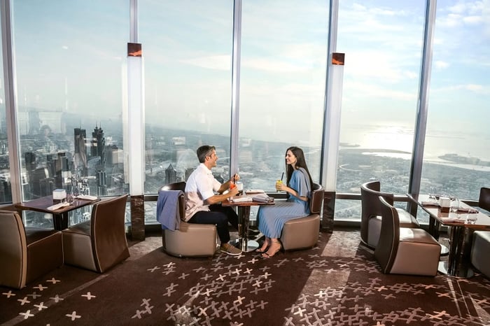 Trải nghiệm thưởng lãm Burj Khalifa - tòa nhà cao nhất thế giới ở Dubai 8