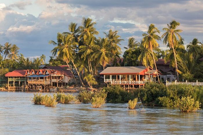 Quần đảo Si Phan Don ở Lào là một nơi lý tưởng để sống chậm bên bờ sông Mekong