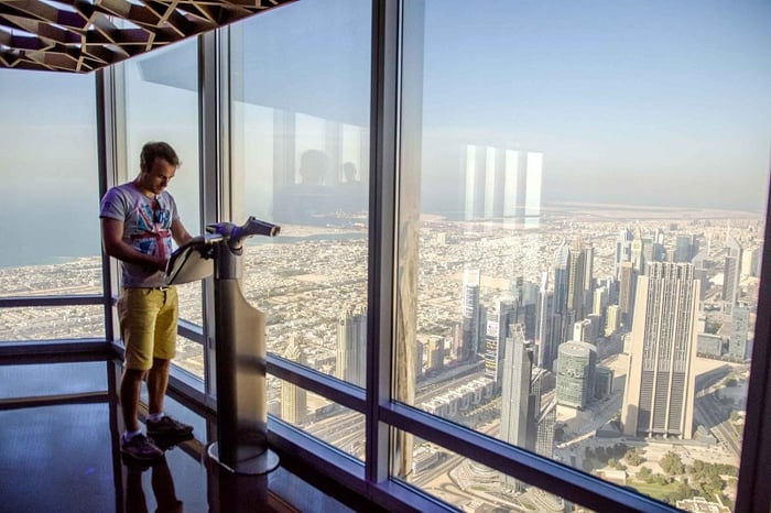 Trải nghiệm thưởng lãm Burj Khalifa - tòa nhà cao nhất thế giới ở Dubai 6