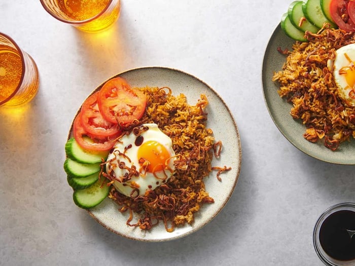 Nasi Goreng, món ăn đậm đà hương vị ẩm thực Indonesia