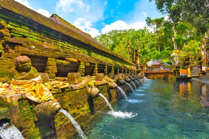 Thăm đền Tirta Empul với suối nước thánh linh thiêng nhất ở Bali 6