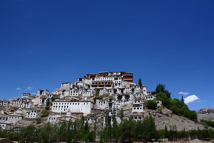 Khám phá Leh Ladakh, vùng đất tôn giáo tuyệt vời giữa dãy núi trùng điệp.