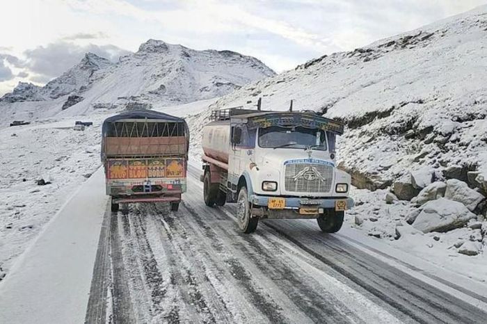 Manali, một vùng đất huyền thoại nằm khuất sau những dãy núi phủ đầy tuyết.