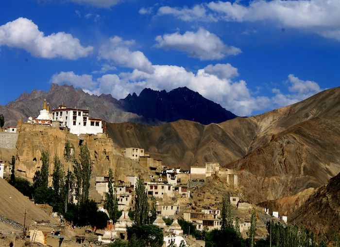 Khám phá Leh Ladakh, vùng đất Phật giáo ẩn mình giữa dãy núi trùng điệp.