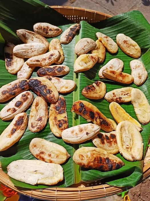 Thưởng thức chuối đập Bến Tre, hương vị dân dã từ xứ sở dừa.
