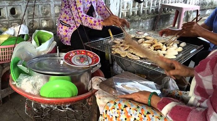 Thưởng thức chuối đập Bến Tre, hương vị dân dã từ vùng đất dừa.