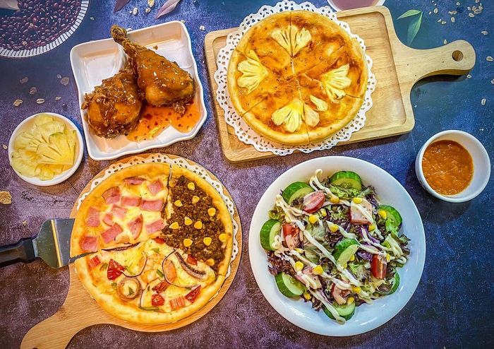 Thưởng thức chiếc bánh ngon tại Melio Pizza 7