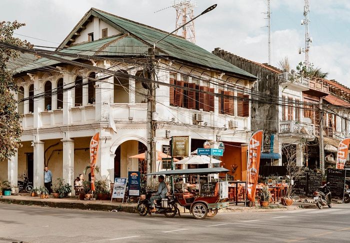 Trải nghiệm cuộc sống chậm tại Kampot, một thị trấn yên bình với sầu riêng ở Campuchia