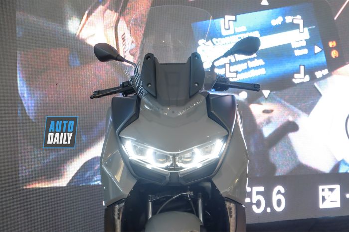 So sánh BMW Motorrad C400X và C400GT: Chênh lệch giá 30 triệu đồng (Hình ảnh: bmw-motorrad-c400gt-27.jpg)