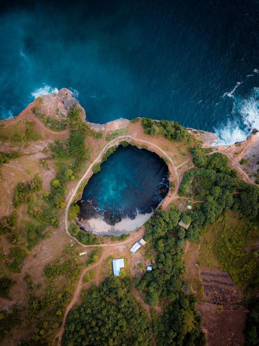 Những khám phá mới mẻ tại Bali và Nusa Penida sẽ là điều gì đặc biệt cho chuyến du lịch của bạn, hãy sẵn lòng khám phá và trải nghiệm những điều tuyệt vời mà đất nước Indonesia mang lại.