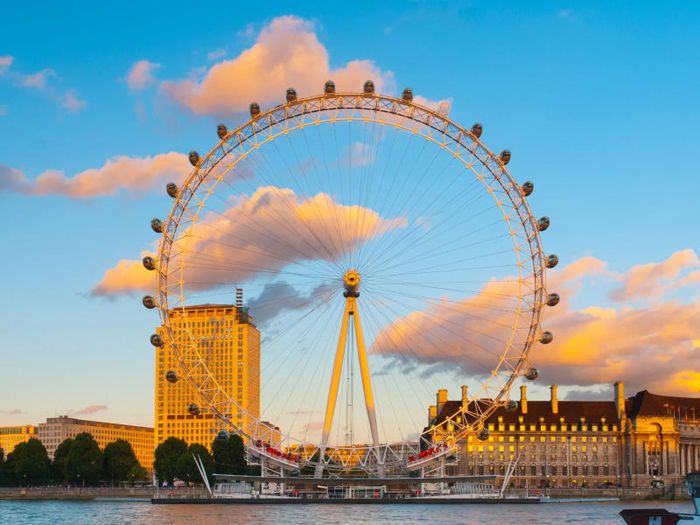 Trải nghiệm vòng quay London Eye đầy kỳ thú tại Anh