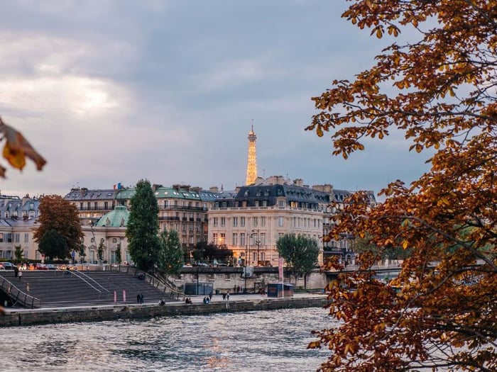 Lang thang trên dòng sông Seine thơ mộng giữa trung tâm Paris 5