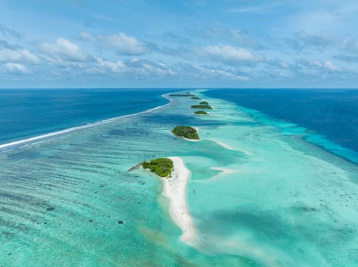 Maldives - Thiên đường nghỉ dưỡng tuyệt vời thu hút hàng ngàn du khách với vẻ đẹp đặc sắc.