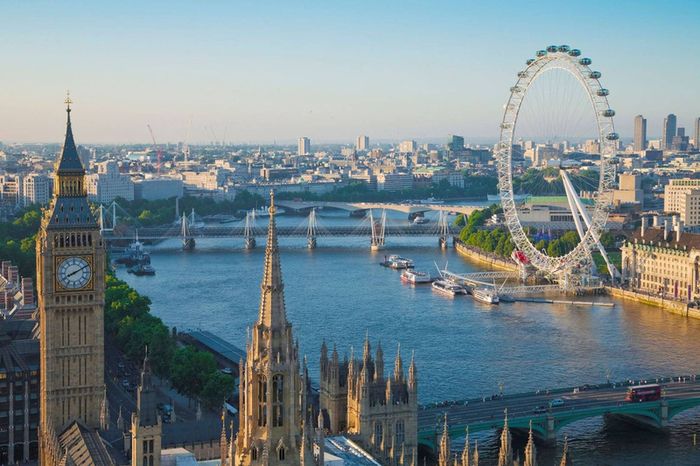 Thưởng ngoạn Đồng hồ Big Ben, một công trình yên bình bên bờ sông Thames 9