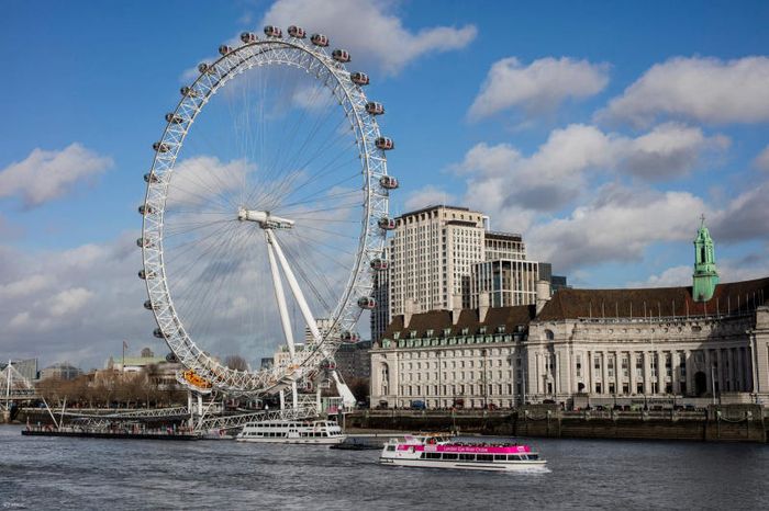 Trải nghiệm vòng quay London Eye thú vị tại Anh