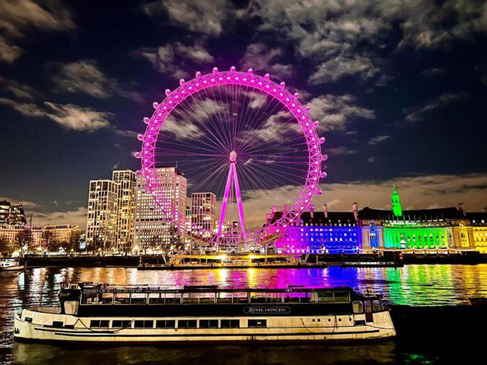 Trải nghiệm vòng quay London Eye thú vị tại Anh