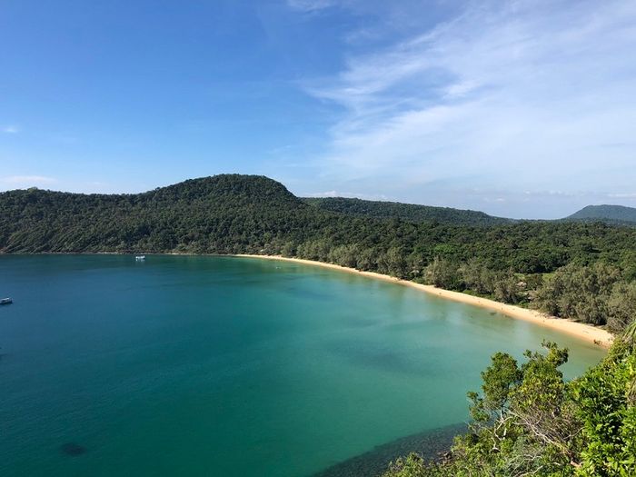 Thư giãn ở Koh Rong giữa biển cả Campuchia.