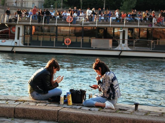 Lang thang trên dòng sông Seine thơ mộng giữa trung tâm Paris 10