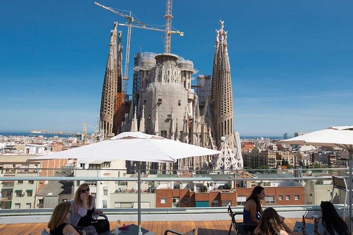 Thánh đường Sagrada Familia - một kiệt tác kiến trúc ở Tây Ban Nha 12