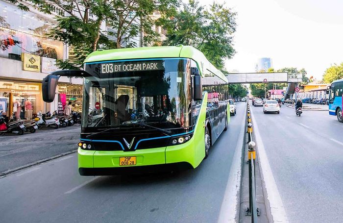 Tuyến bus E03