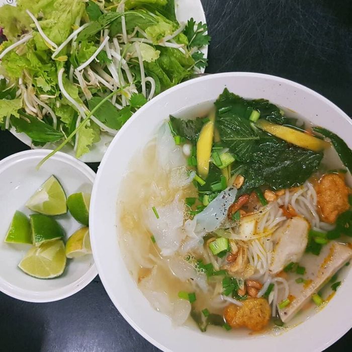 Bún sứa Quy Nhơn