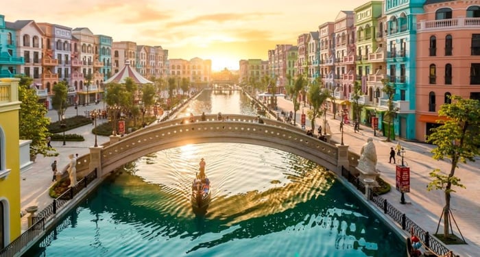 Khám phá Venice trên thuyền Gondola tại Grand World