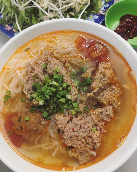 Bún riêu cua vị sông Kôn