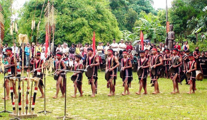 Khám phá Lễ hội cồng chiêng Tây Nguyên thú vị tại Đắk Lắk 8