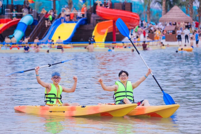 Trải nghiệm chèo kayak