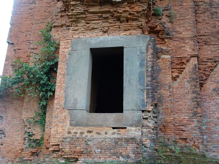 Tháp Dương Long
