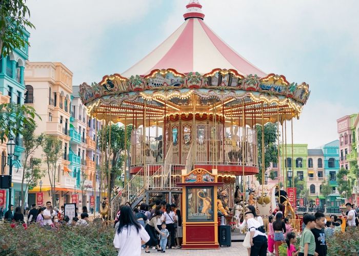 Trò chơi Carousel vòng quay ngựa gỗ