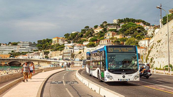 Marseille, thành phố cảng ôm trọn lịch sử và văn hóa của nước Pháp.