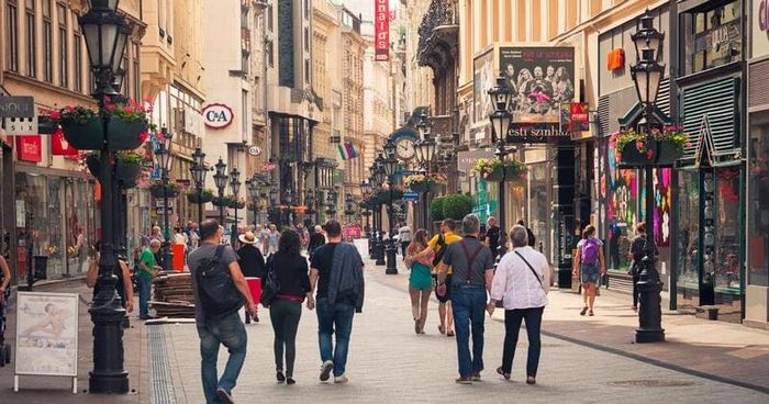 Budapest, thành phố xinh đẹp nhất Hungary, là điểm đến mơ ước của nhiều người.