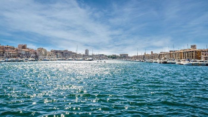 Marseille, thành phố cảng ôm trọn lịch sử và văn hóa của nước Pháp.