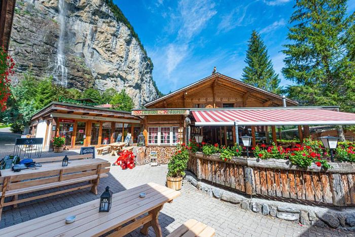 Vượt qua Jungfrau, đỉnh núi lớn vĩ đại nhất châu Âu 10