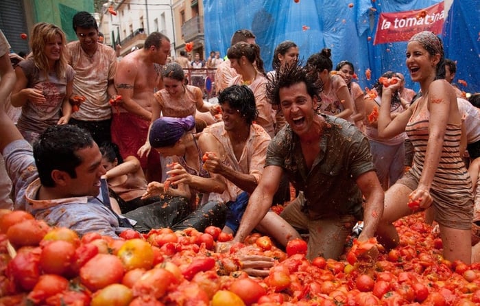 Trải nghiệm vũ điệu nóng bỏng đậm chất Latinh tại Tây Ban Nha 14