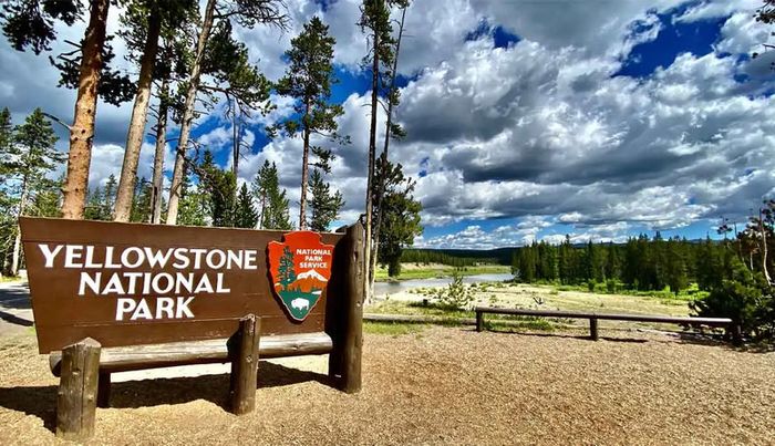 Yellowstone, vườn quốc gia lâu đời nhất Mỹ và thế giới 3