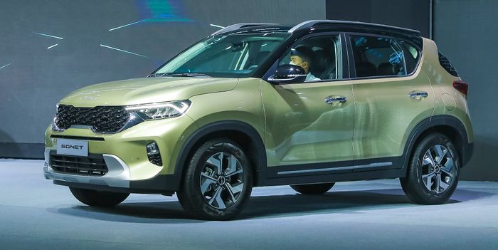 Ảnh thực tế của Kia Sonet 2021, giá từ 499 triệu, vừa được ra mắt. (sonet-2021-6.jpg)