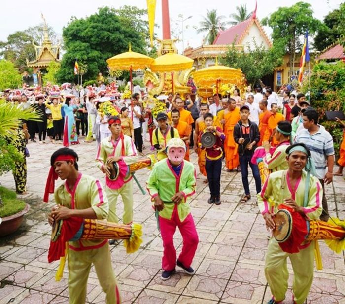 Lễ Kathina tại chùa Monivongsa, vẻ đẹp truyền thống của Phật giáo Nam tông Khmer 2