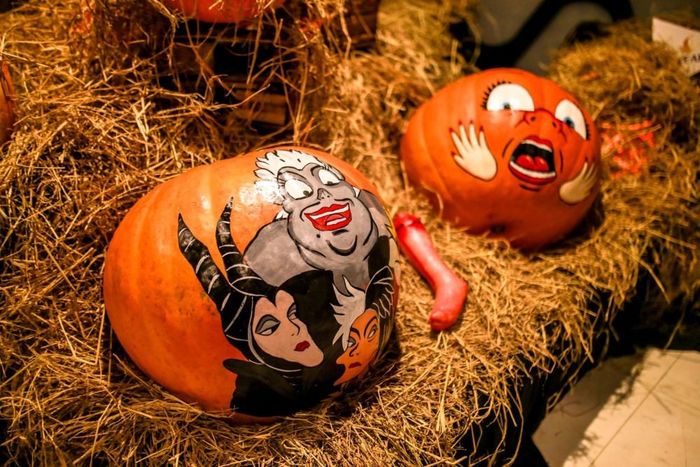 Trang trí lớp mầm non trong ngày Halloween