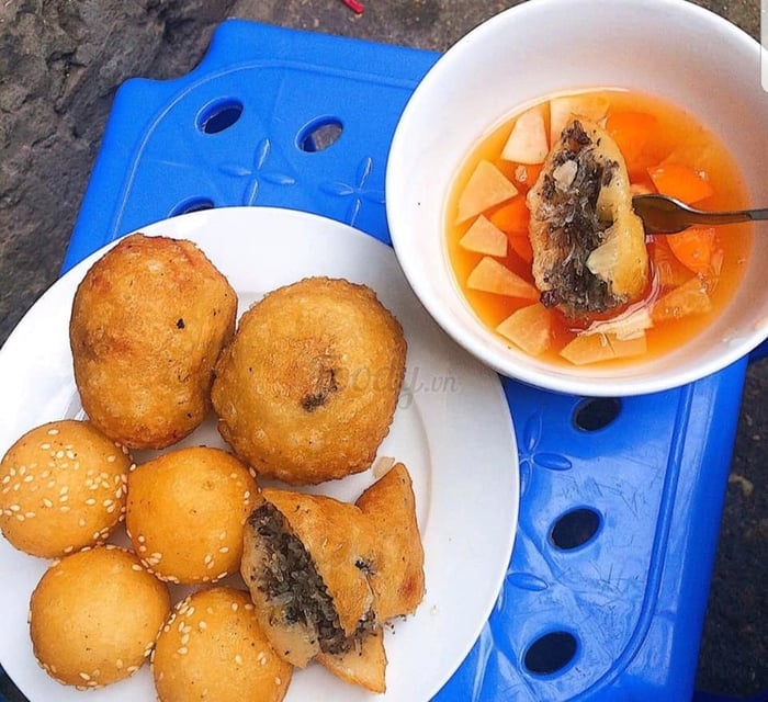 Bánh rán mặn Hà Nội