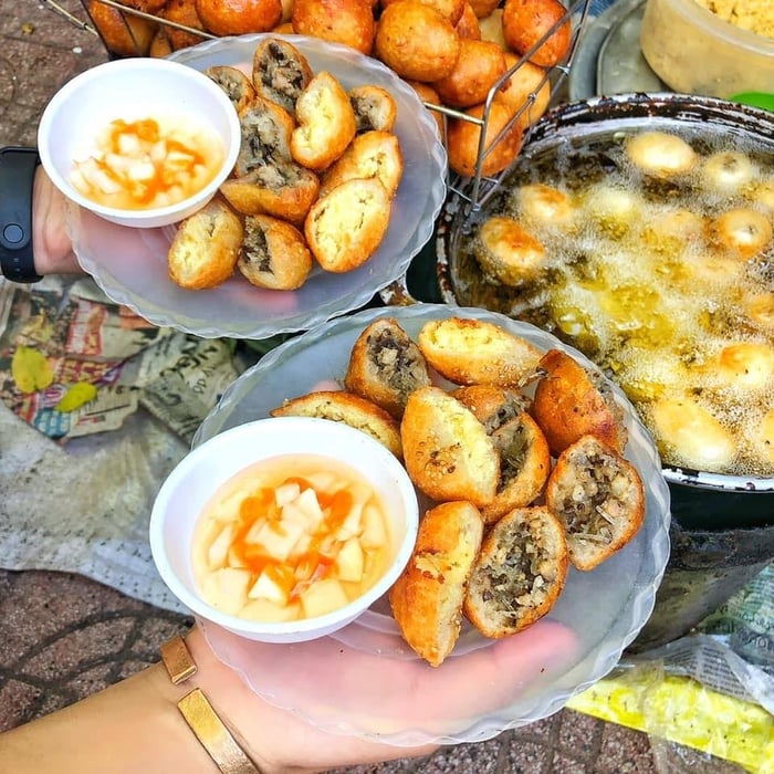 Bánh rán mặn Hà Nội