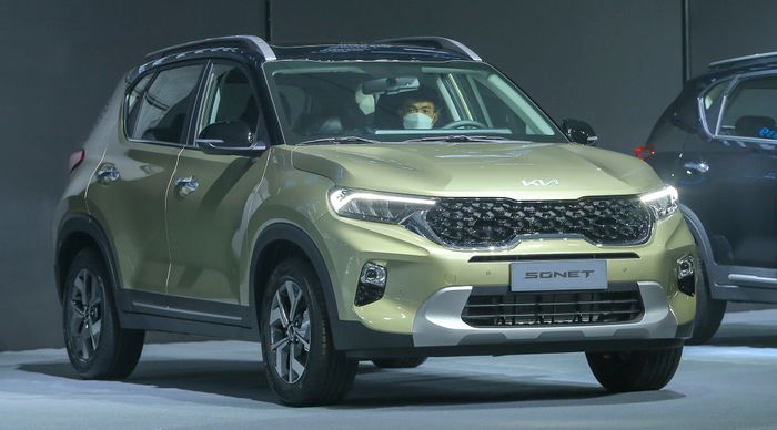 Ảnh thực tế của Kia Sonet 2021, giá từ 499 triệu, vừa ra mắt. (sonet-2021-4.jpg)
