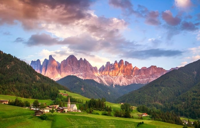 Rặng núi Dolomites - tác phẩm điêu khắc tự nhiên giữa trái tim của dãy núi Alps