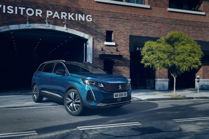 Bộ đôi SUV Peugeot 3008 và 5008 được cập nhật đáng chú ý với hình ảnh peugeot-5008-2.jpg