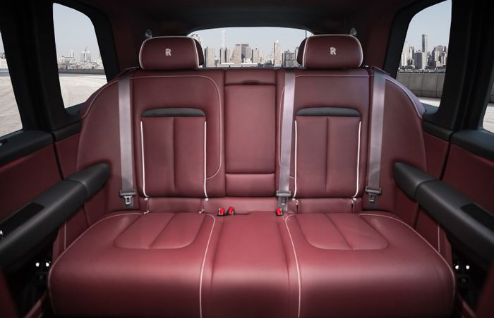 Rolls-Royce Cullinan phiên bản bọc thép có giá 1 triệu USD klassen-rolls-royce-cullinan-13.jpg